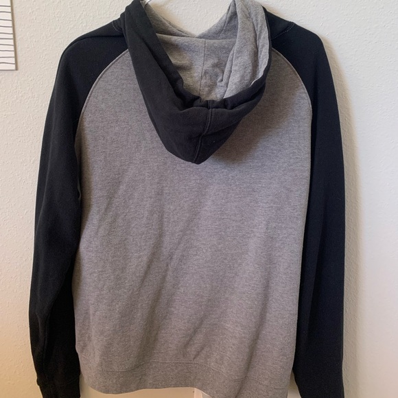 Logan Paul Maverick Logo Sweater - Picture 3 of 3